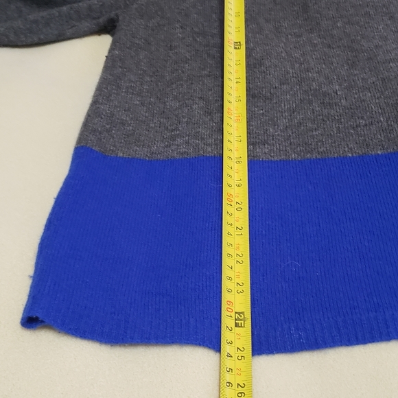 Color block gray and blue sweater - Picture 5 of 5